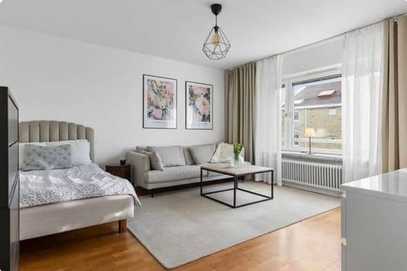 Ljus etta på Herrhagen – 35 kvm